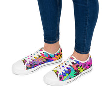 Load image into Gallery viewer, Black Abstract Women's Low Top Sneakers